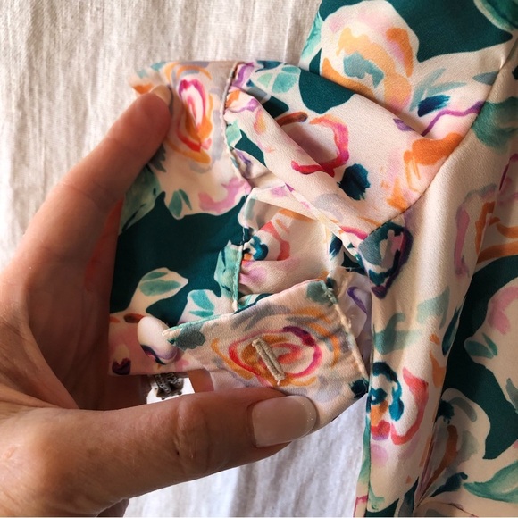 TOPSHOP floral deep v neck dress with flare skirt green pink and gold size 4 - Picture 4 of 9